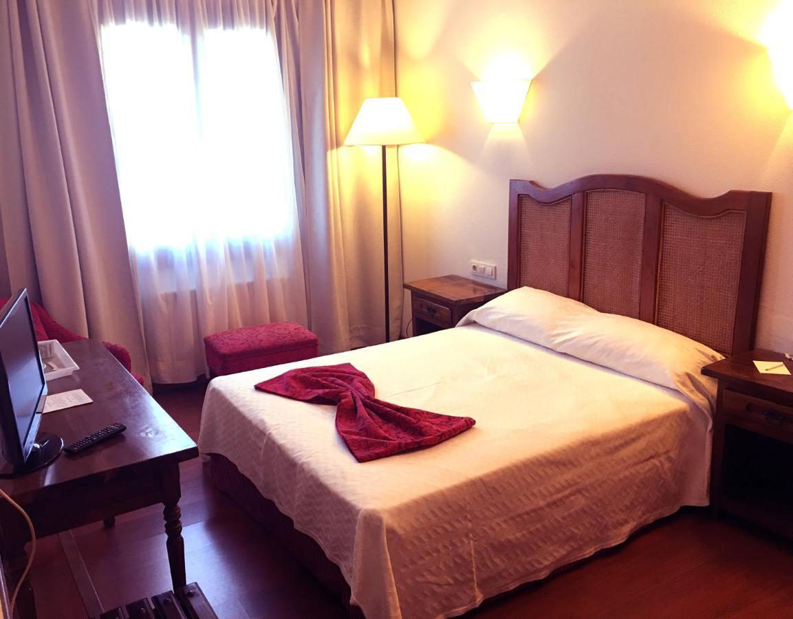 Hotel Pazo O Rial 빌라가르시아 데 아로우사 외부 사진
